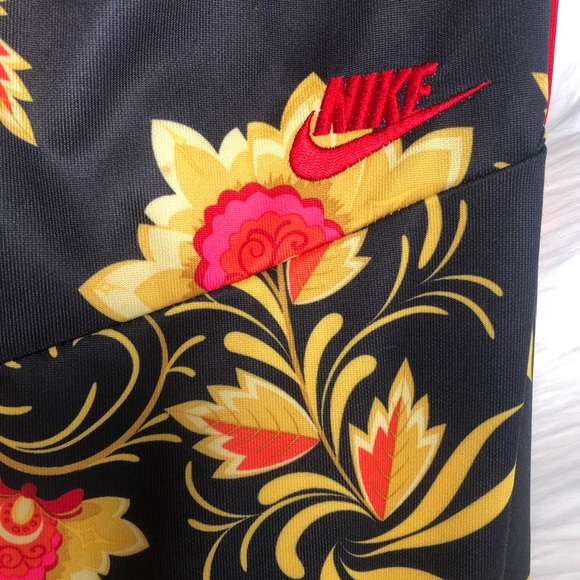 🔥EUC NIKE TRACK PANTS WORN ONCE UNISEX SIZE SMALL - Picture 2 of 8